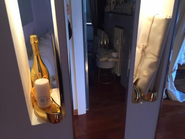 Little Suite Near Lake Verbania Exterior photo